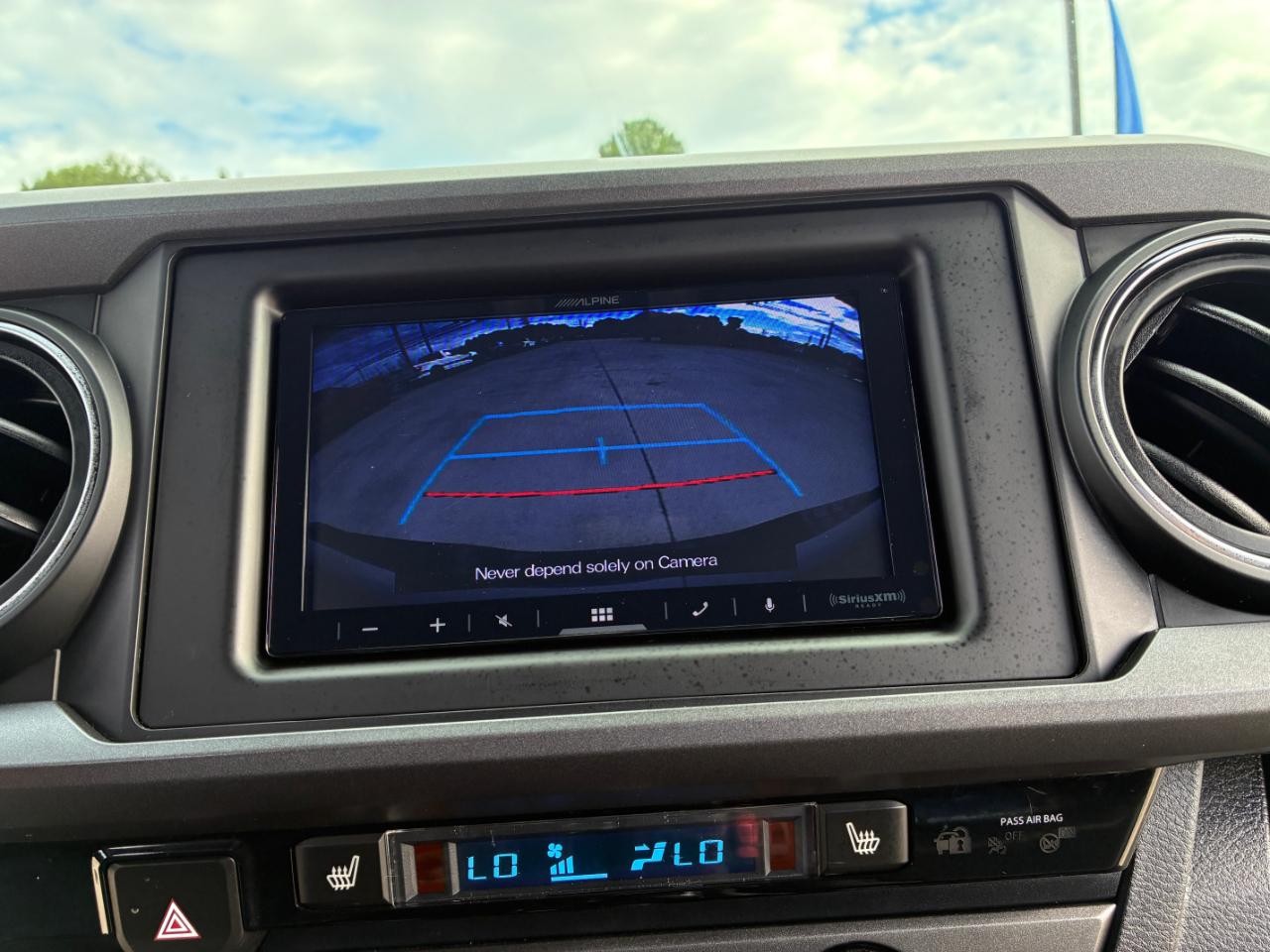 Toyota Tacoma  2018