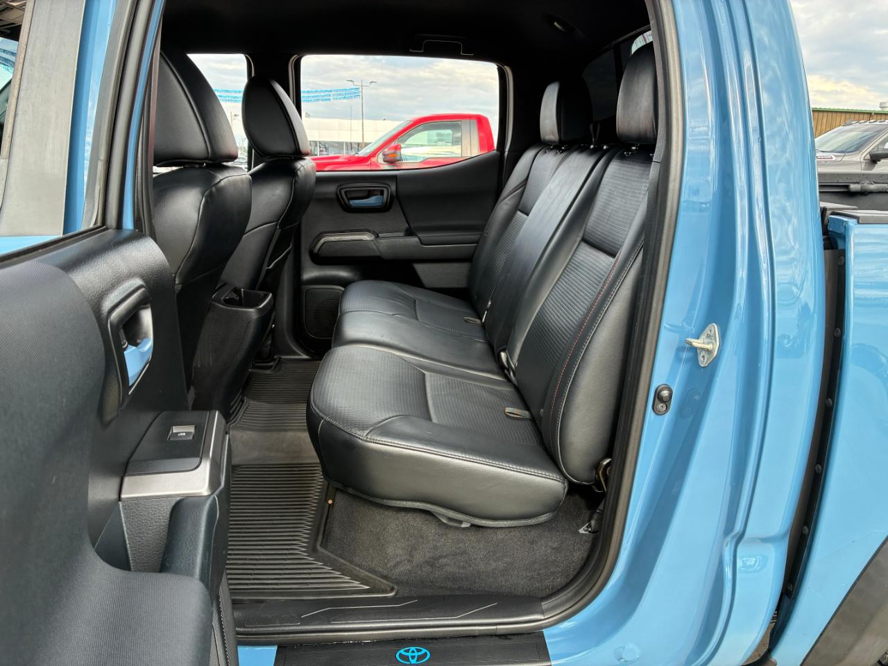 Toyota Tacoma  2018
