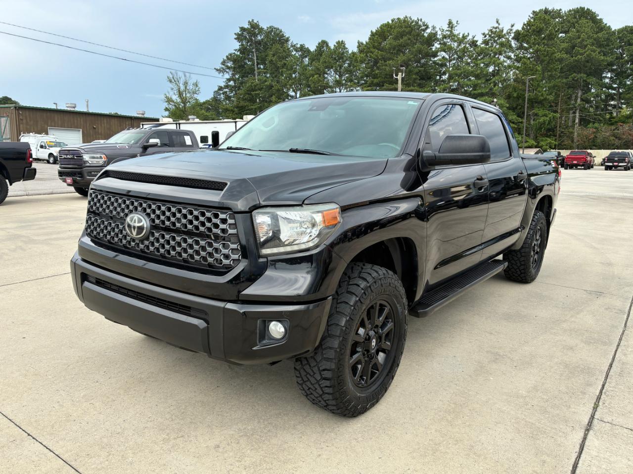 Toyota Tundra  2020