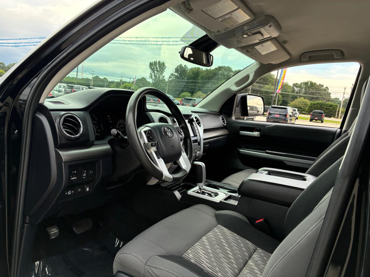 Toyota Tundra  2020