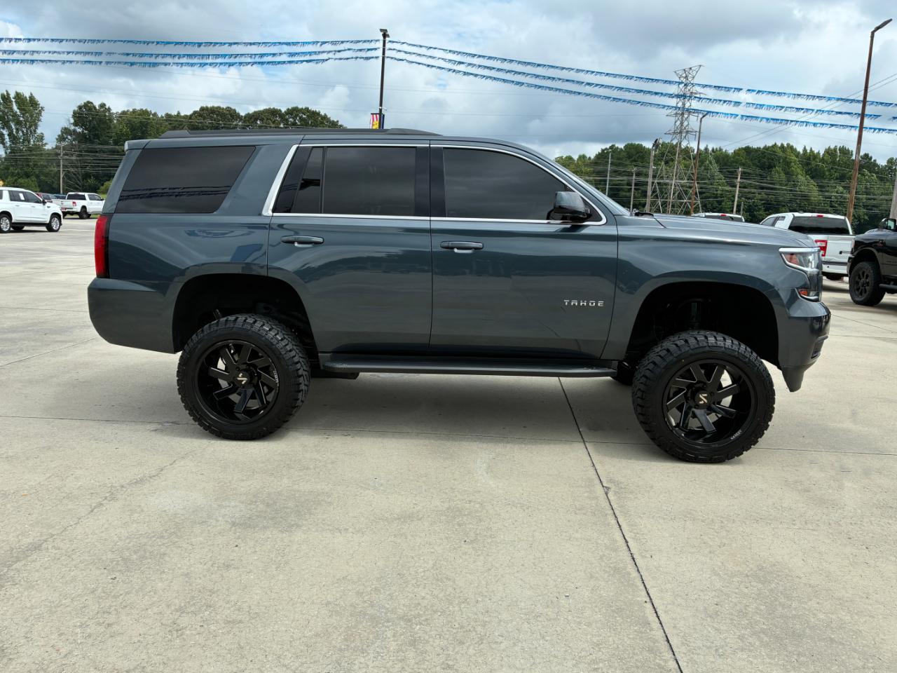 Chevrolet Tahoe  2019