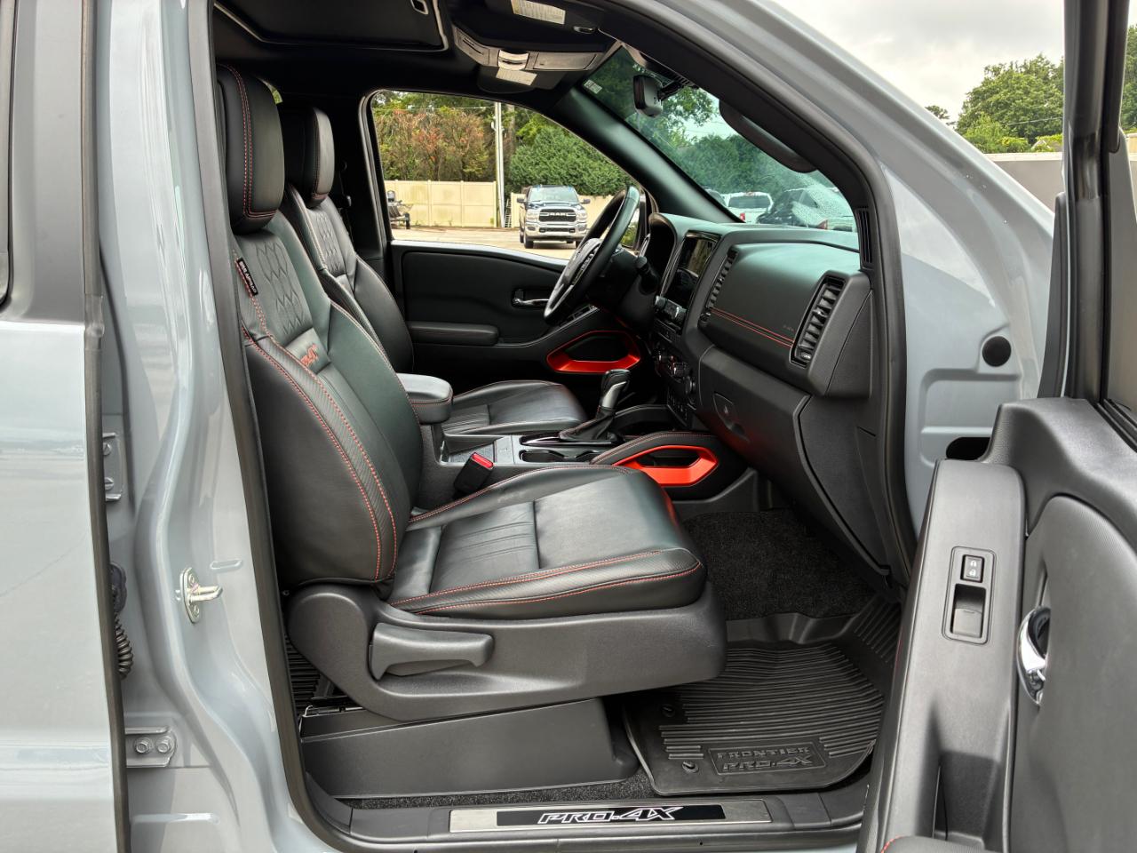 Nissan Frontier  2023