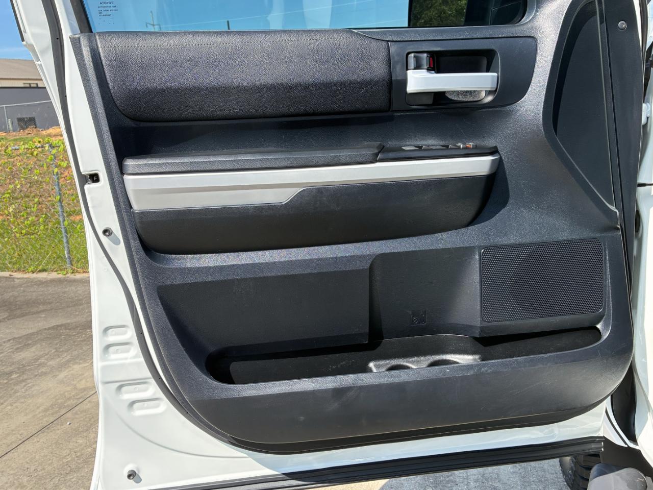 Toyota Tundra  2019