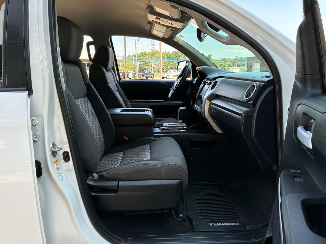 Toyota Tundra  2019