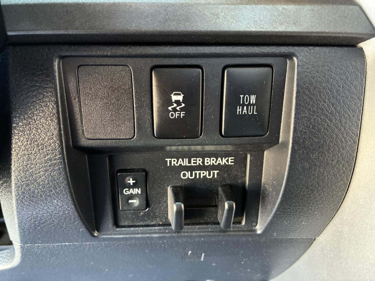 Toyota Tundra  2019