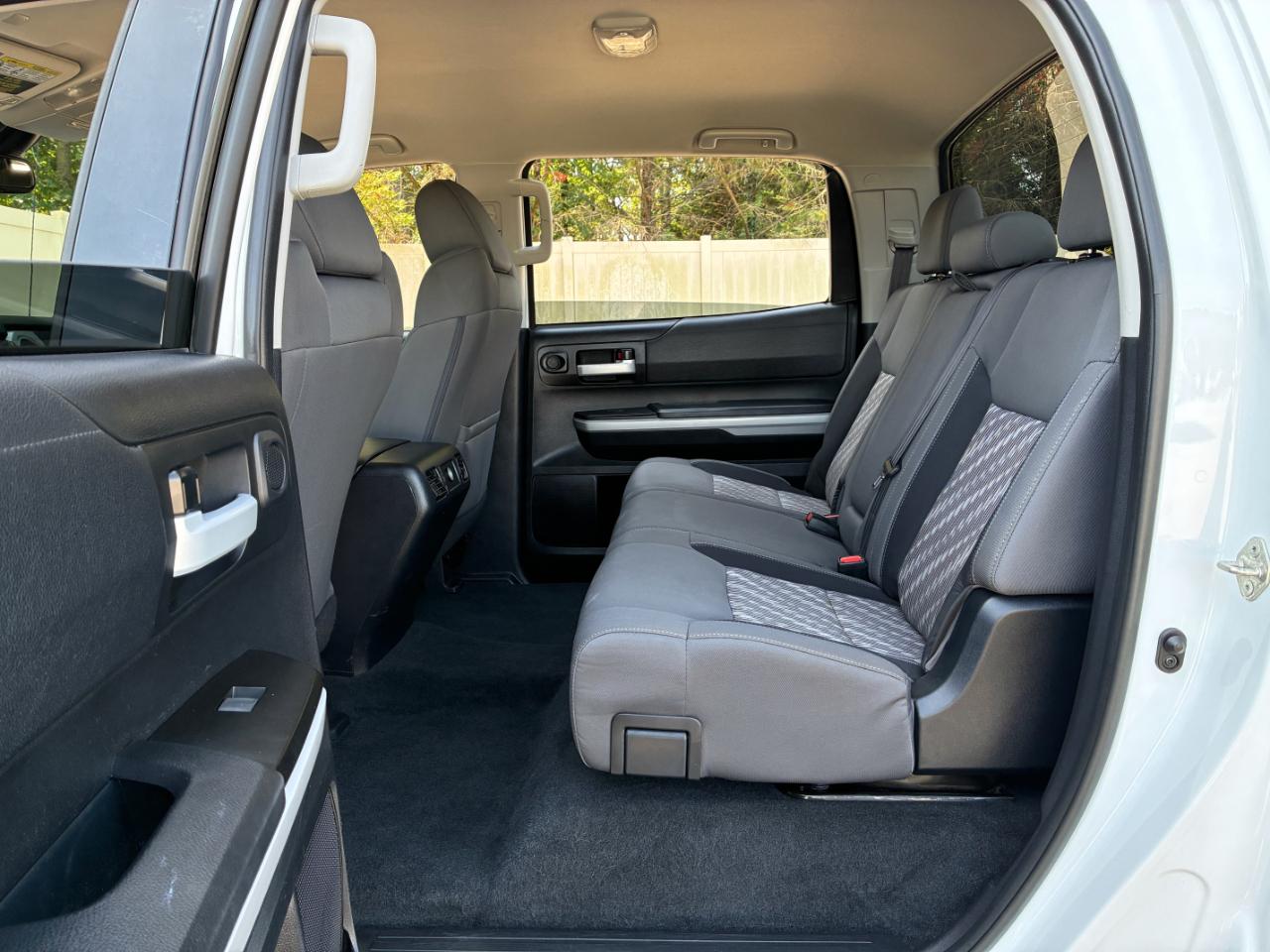 Toyota Tundra  2019