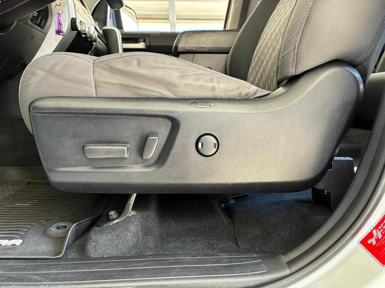 Toyota Tundra  2019