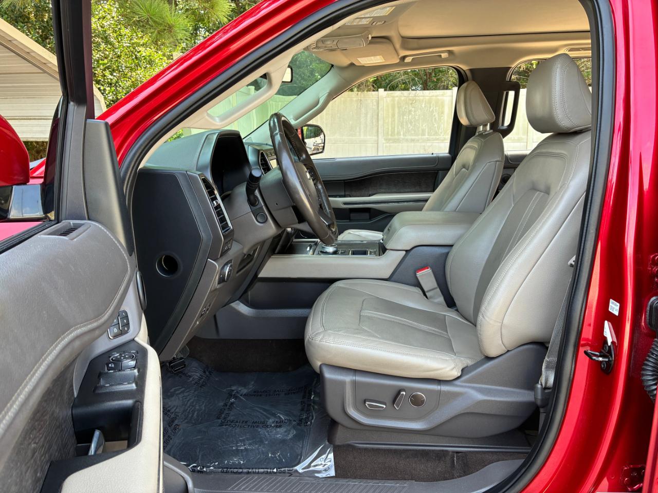 Ford Expedition  2021