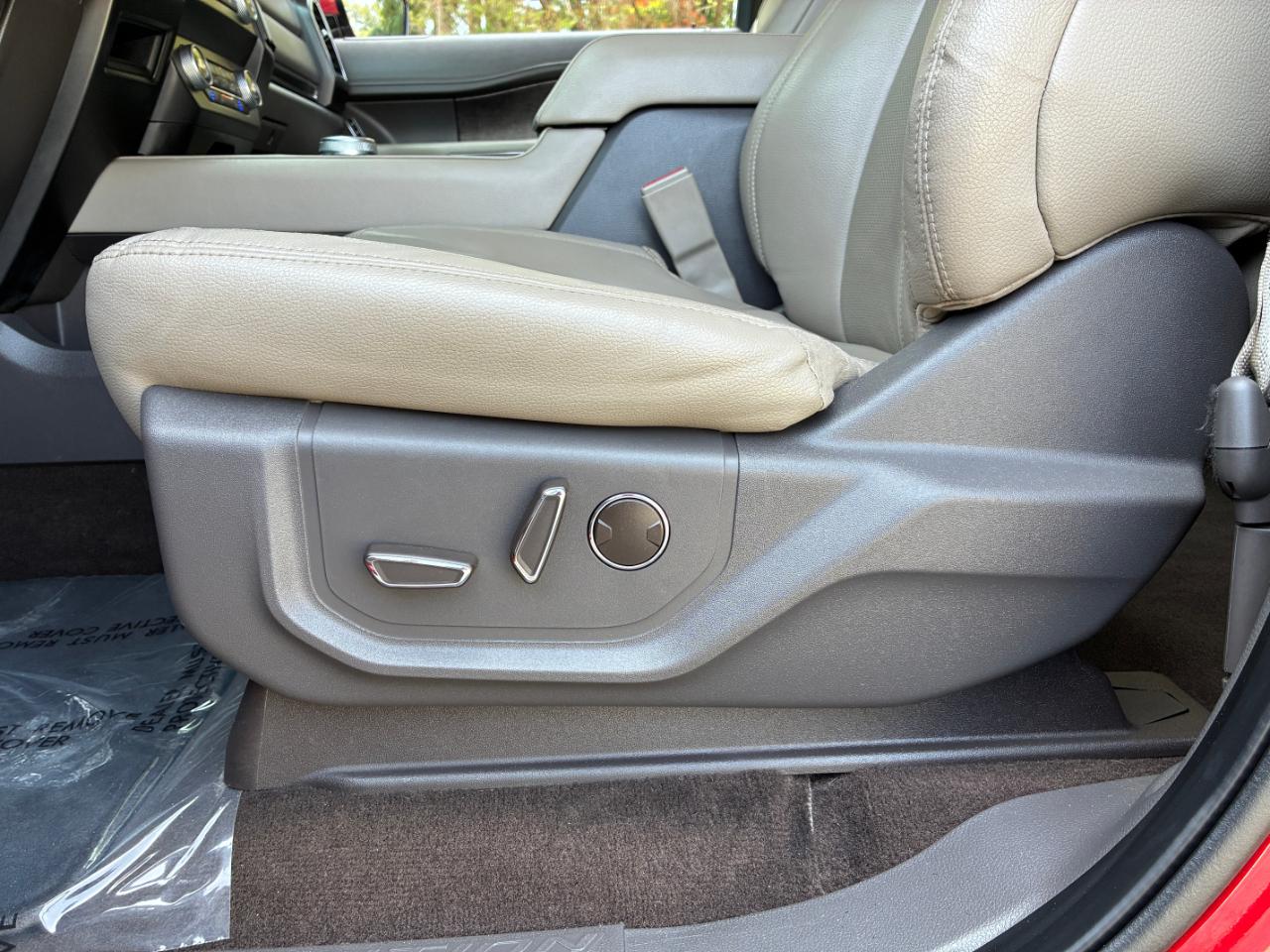 Ford Expedition  2021