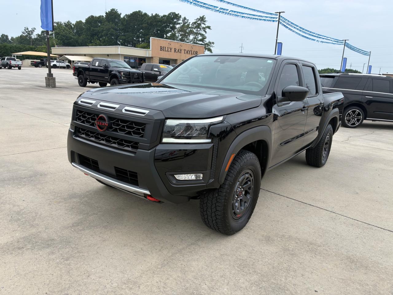 Nissan Frontier  2026