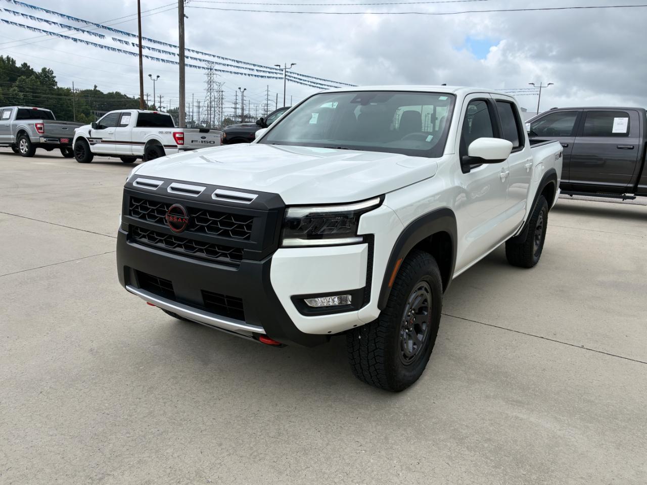 Nissan Frontier  2026