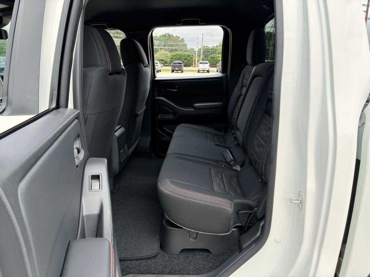 Nissan Frontier  2026