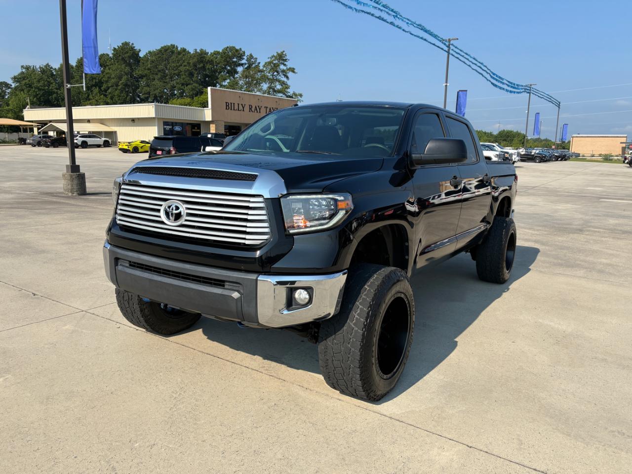 Toyota Tundra  2017