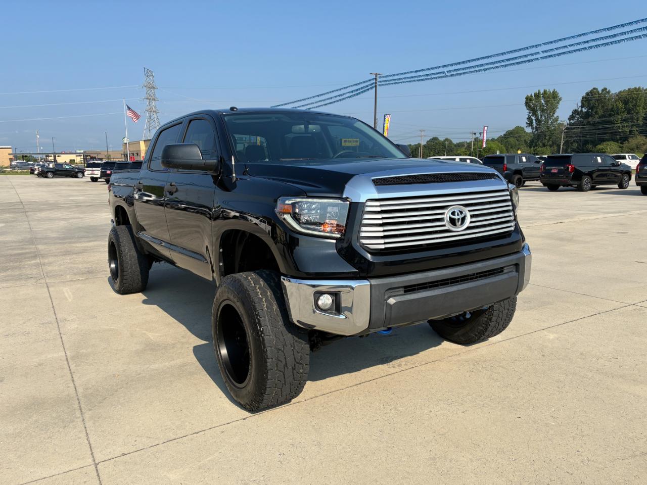 Toyota Tundra  2017