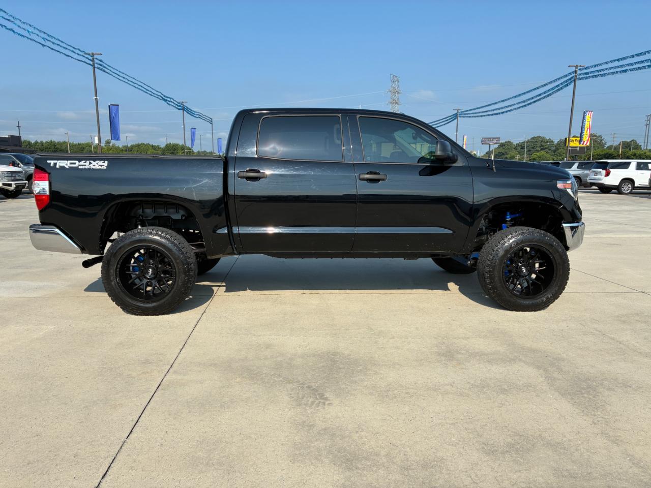 Toyota Tundra  2017