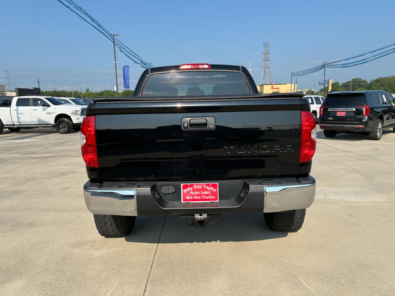 Toyota Tundra  2017