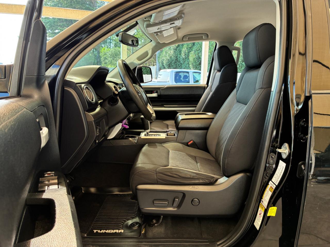 Toyota Tundra  2017