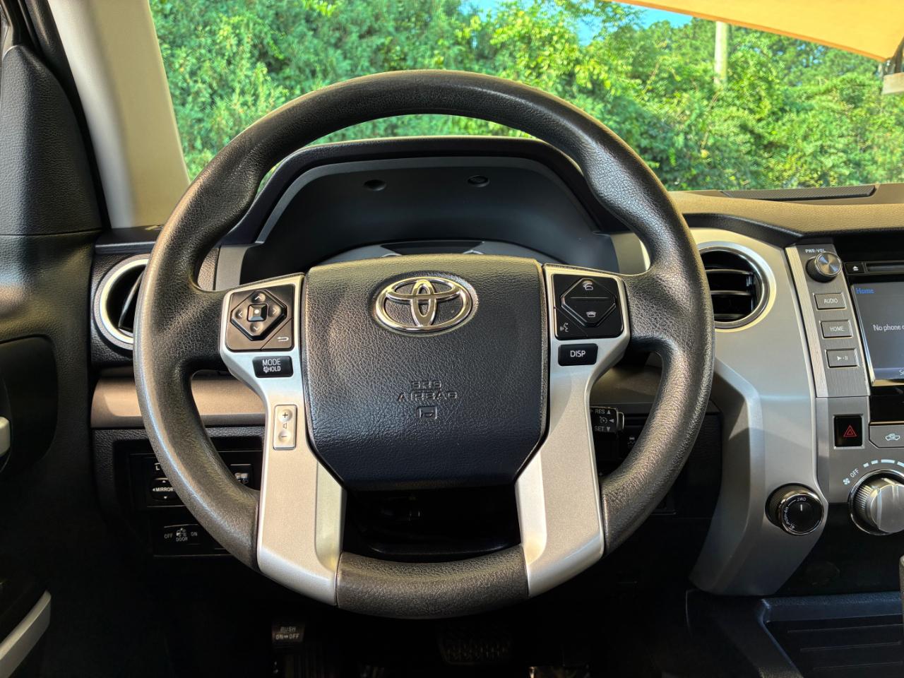 Toyota Tundra  2017