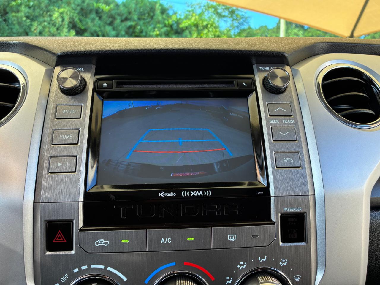 Toyota Tundra  2017