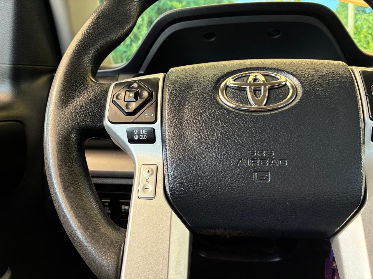 Toyota Tundra  2017