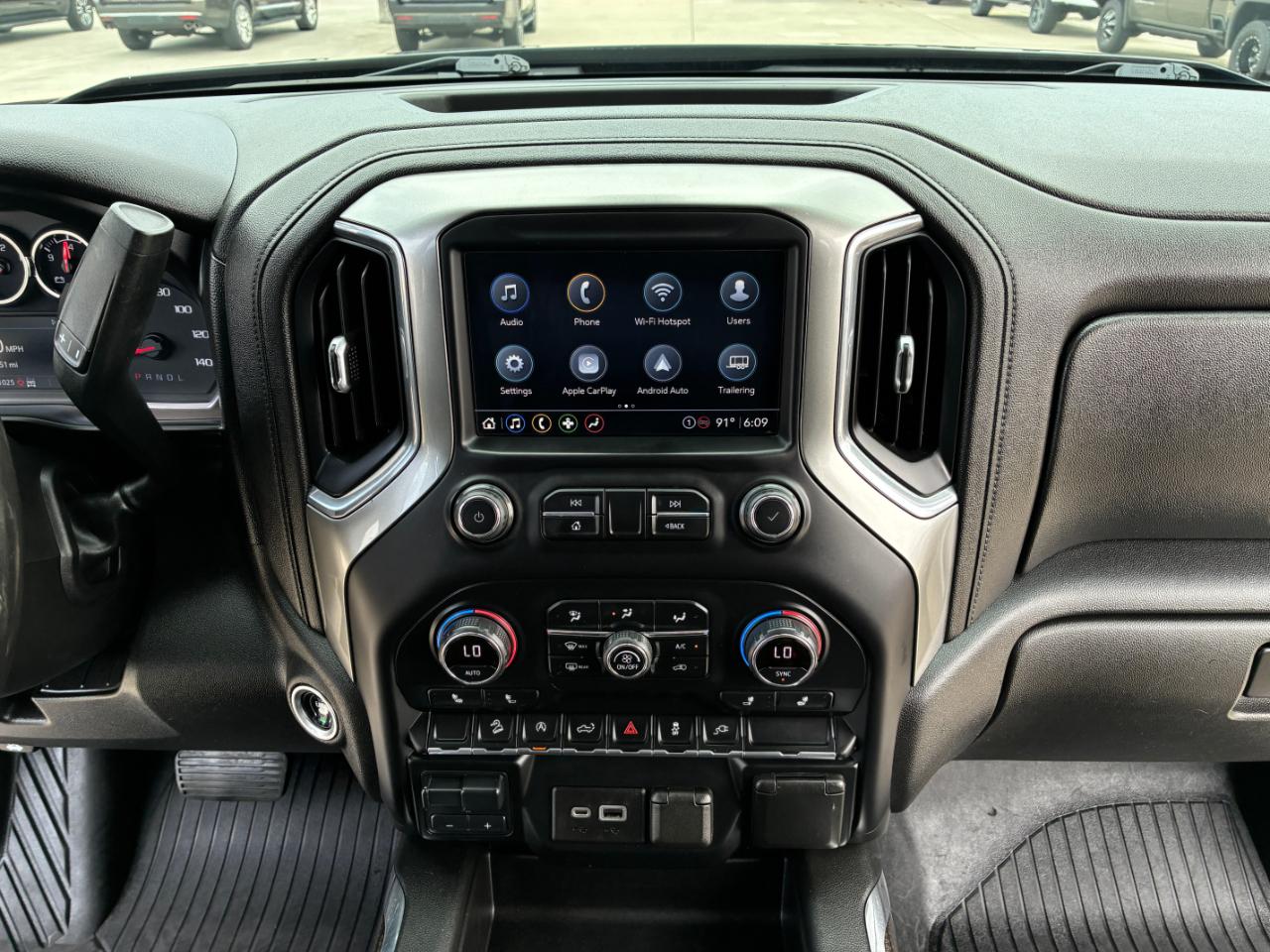 Chevrolet Silverado 1500  2021