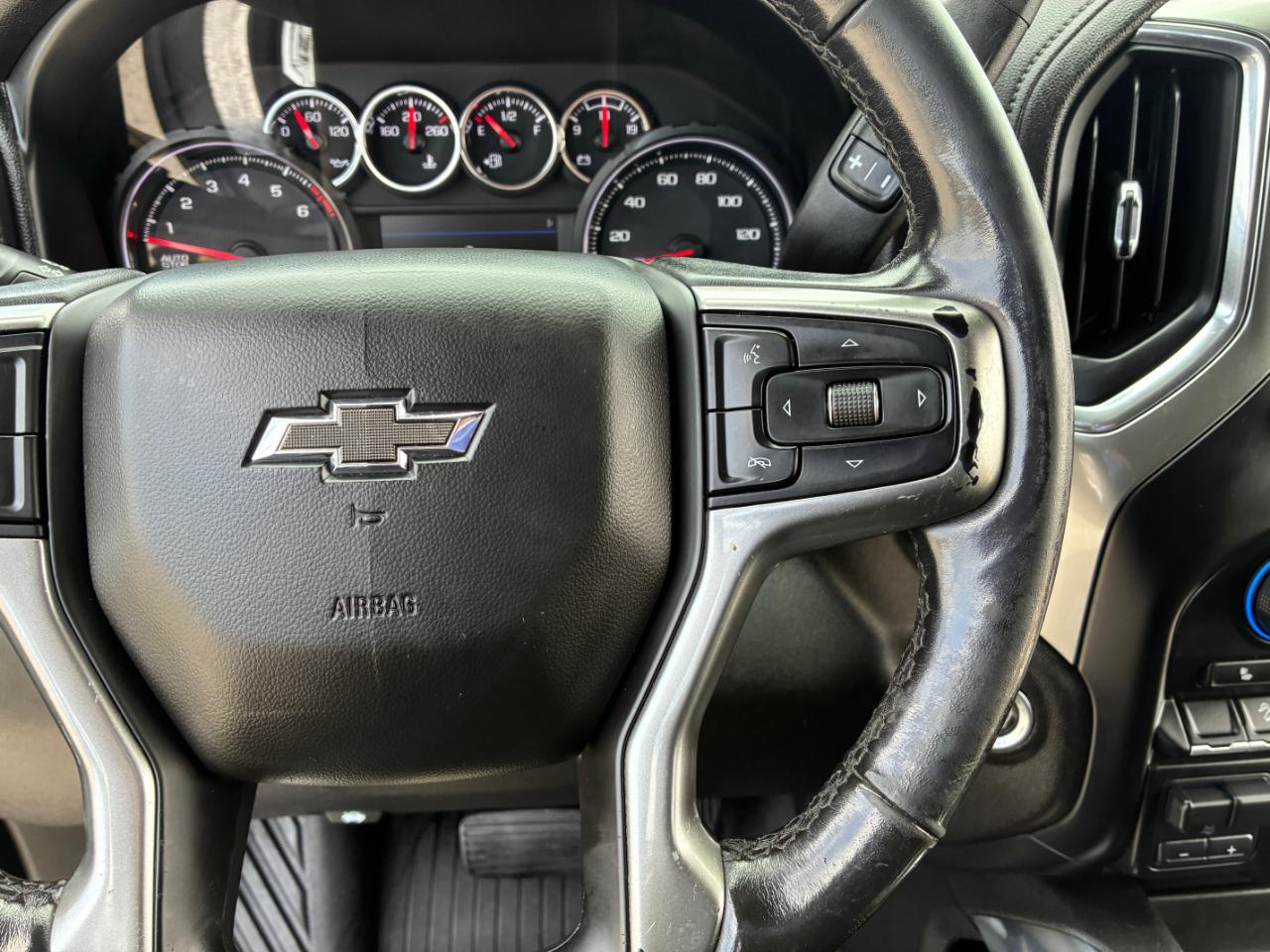 Chevrolet Silverado 1500  2021
