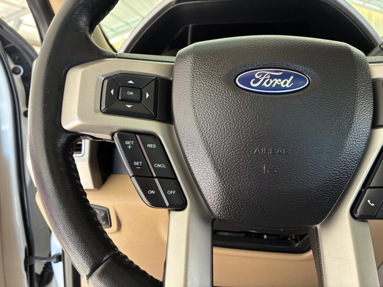 Ford F-350 SD Lariat 2020