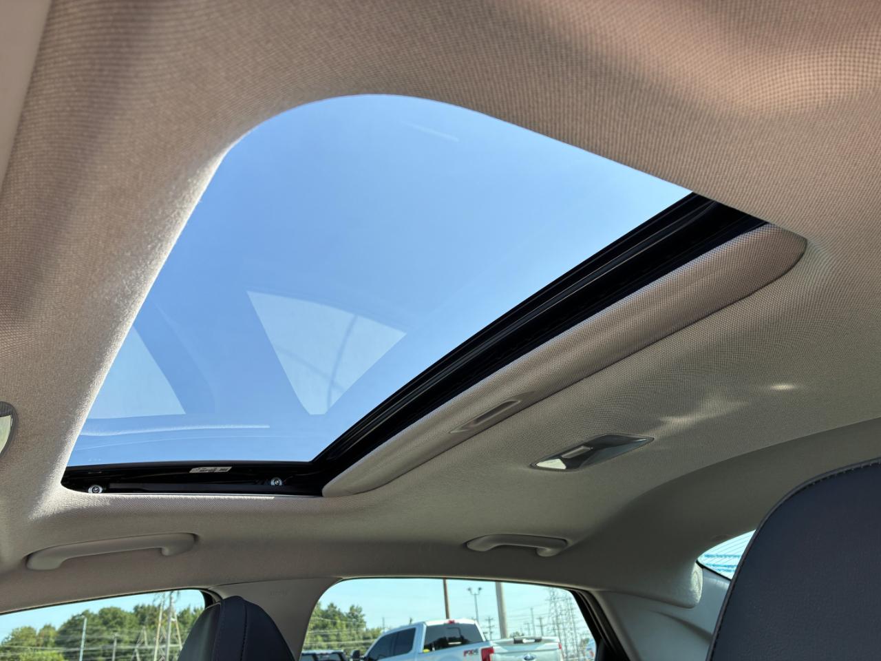 Hyundai Elantra Limited 2023