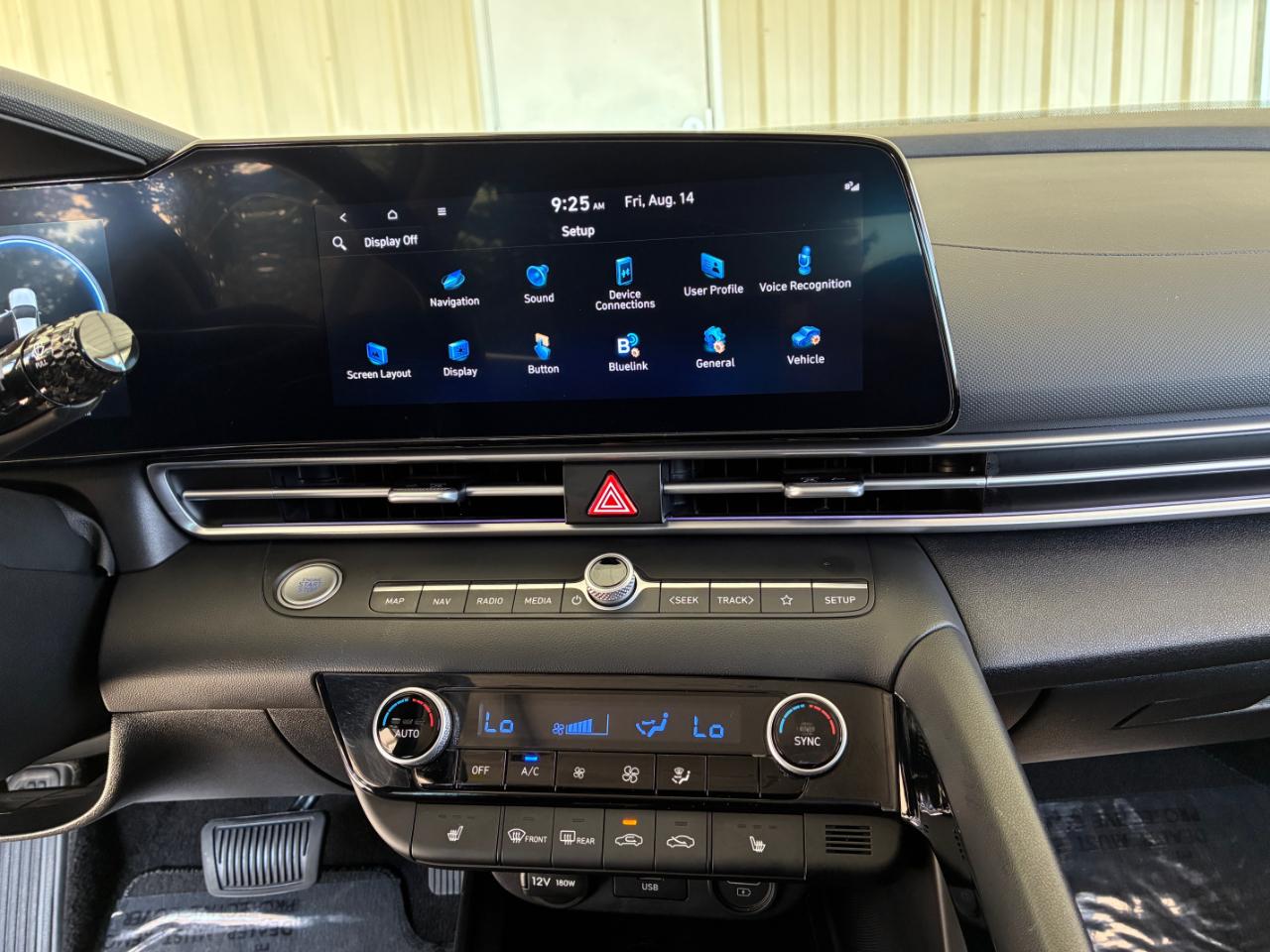 Hyundai Elantra Limited 2023