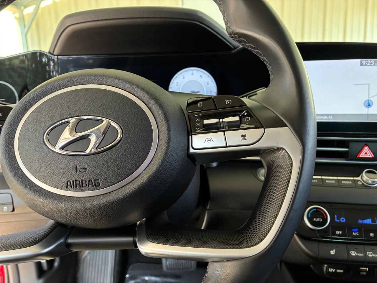 Hyundai Elantra Limited 2023