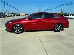 2023 Hyundai Elantra 