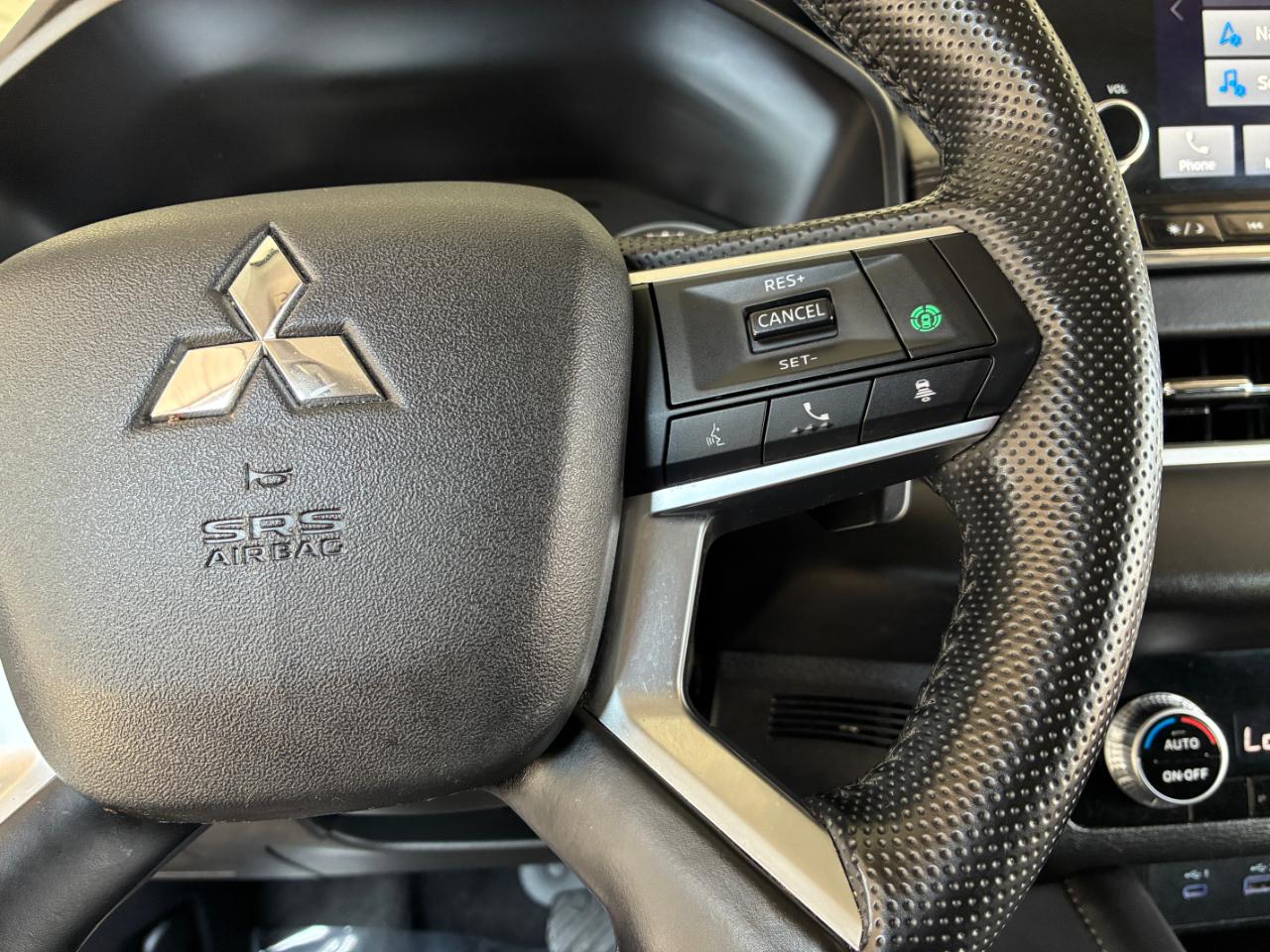 Mitsubishi Outlander SE 2024