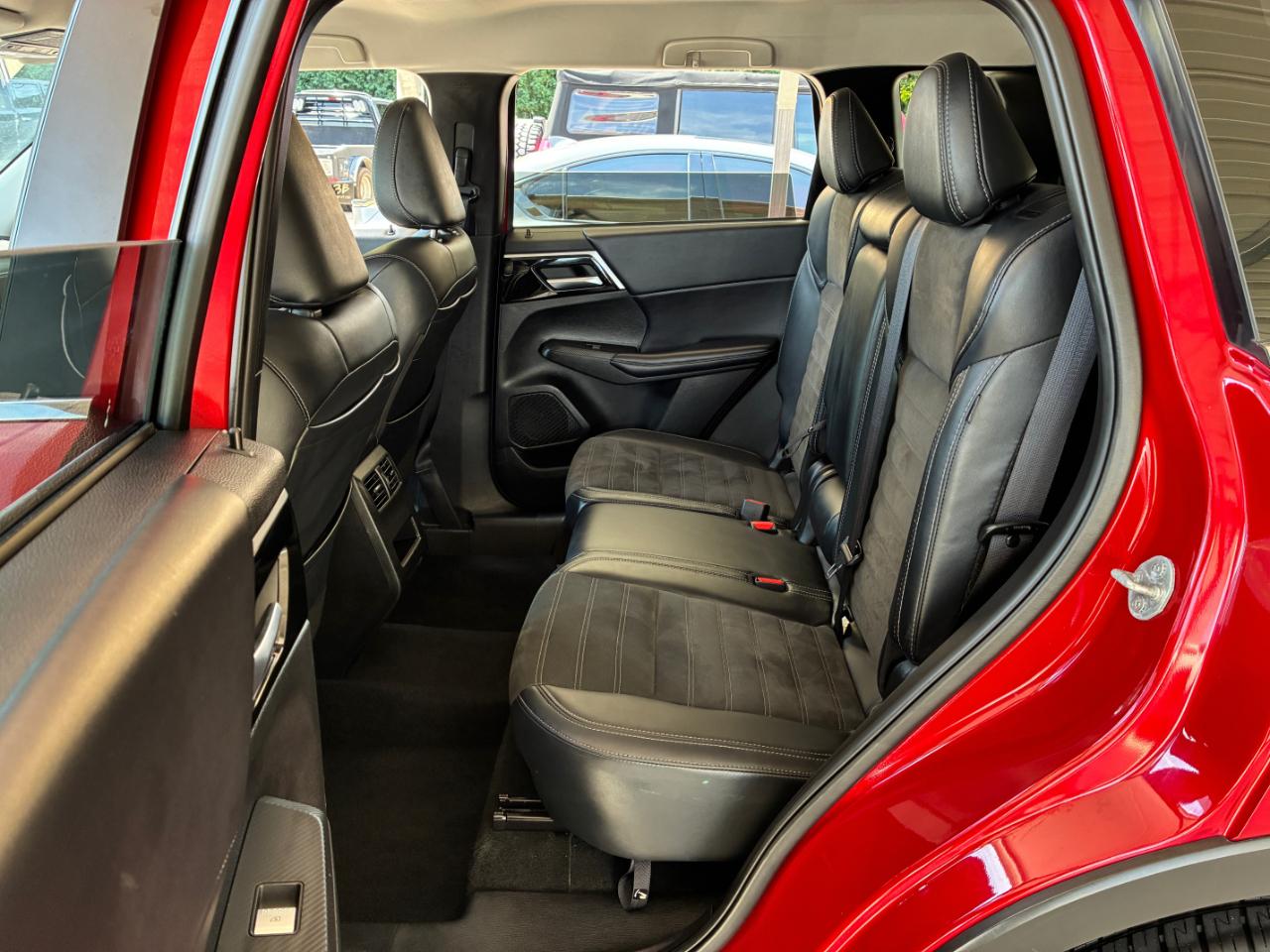 Mitsubishi Outlander SE 2024