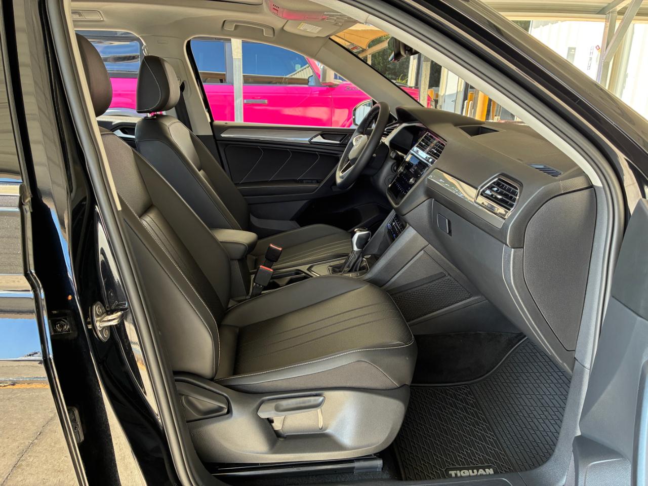 Volkswagen Tiguan SE 2023