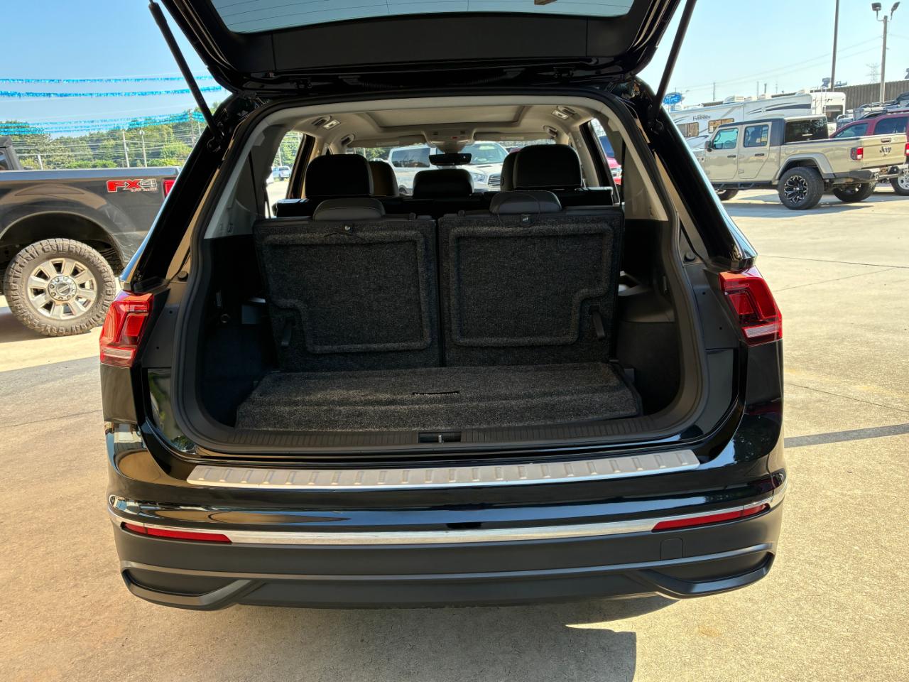 Volkswagen Tiguan SE 2023