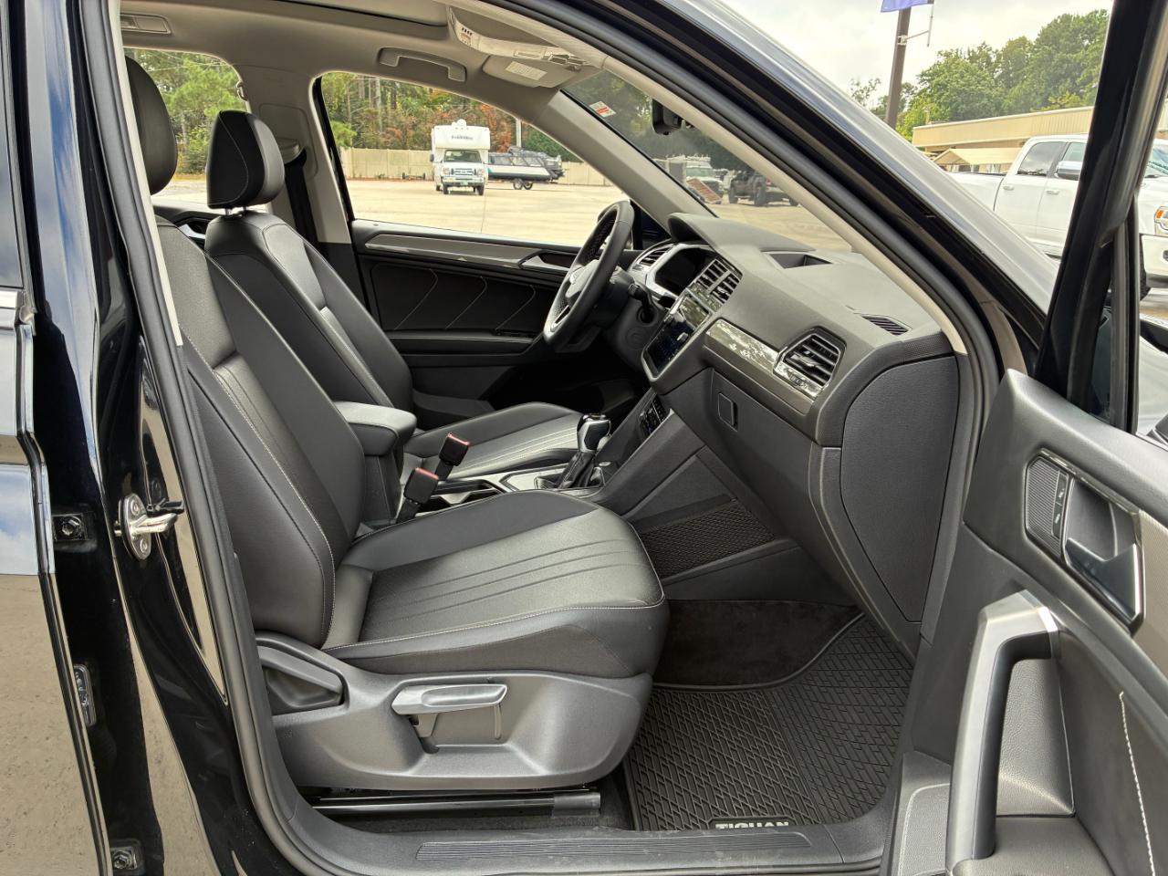Volkswagen Tiguan  2023