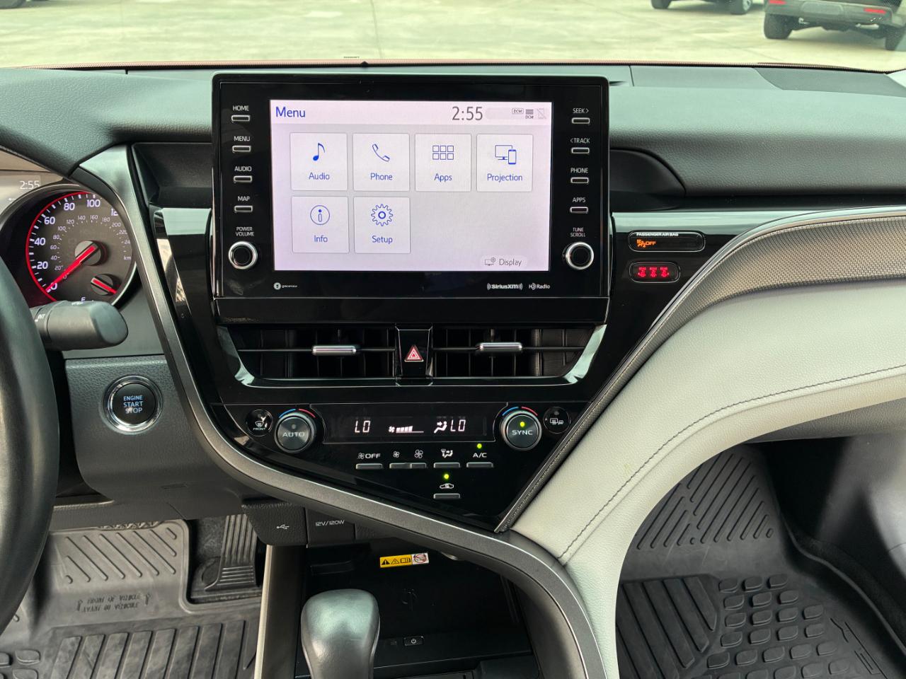 Toyota Camry  2022