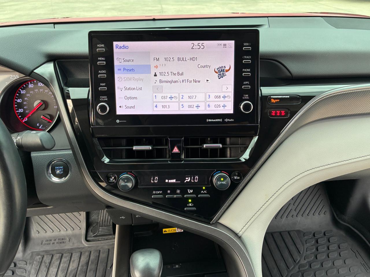 Toyota Camry  2022