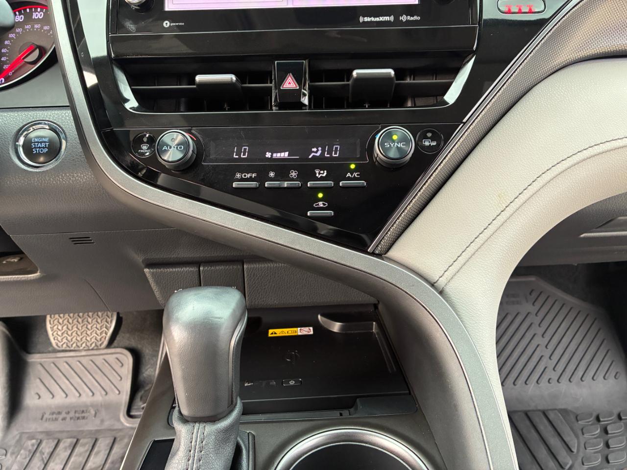 Toyota Camry  2022