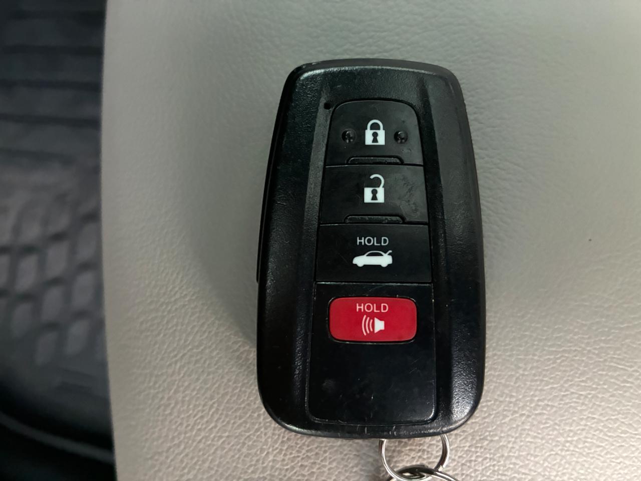 Toyota Camry  2022
