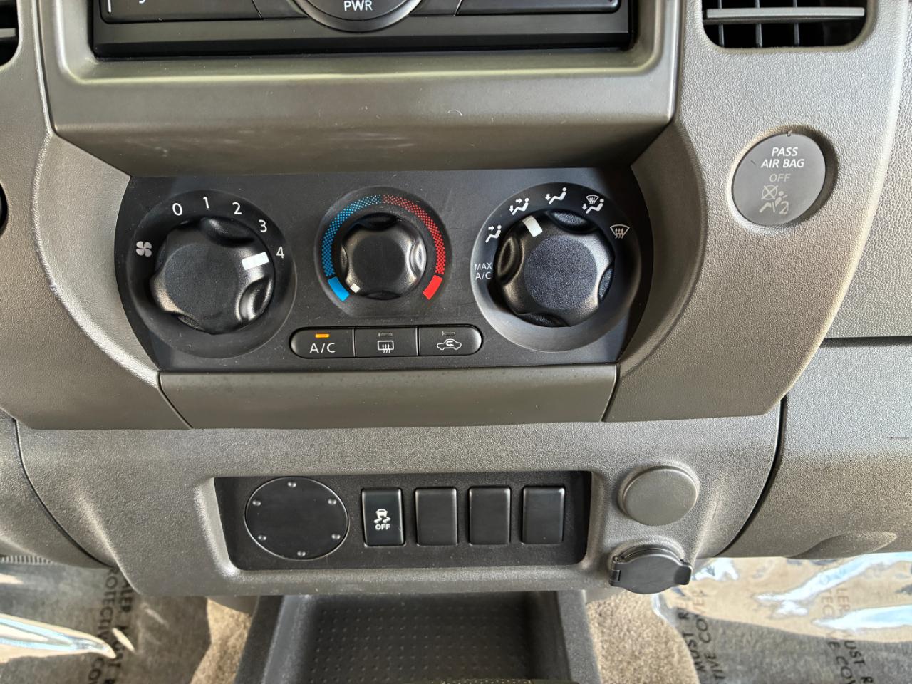 Nissan Xterra X 2013