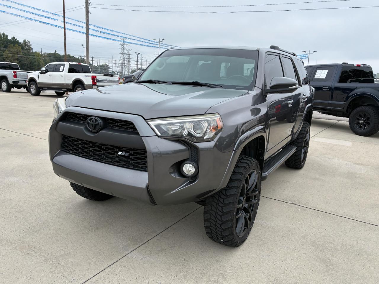 Toyota 4Runner SR5 2016