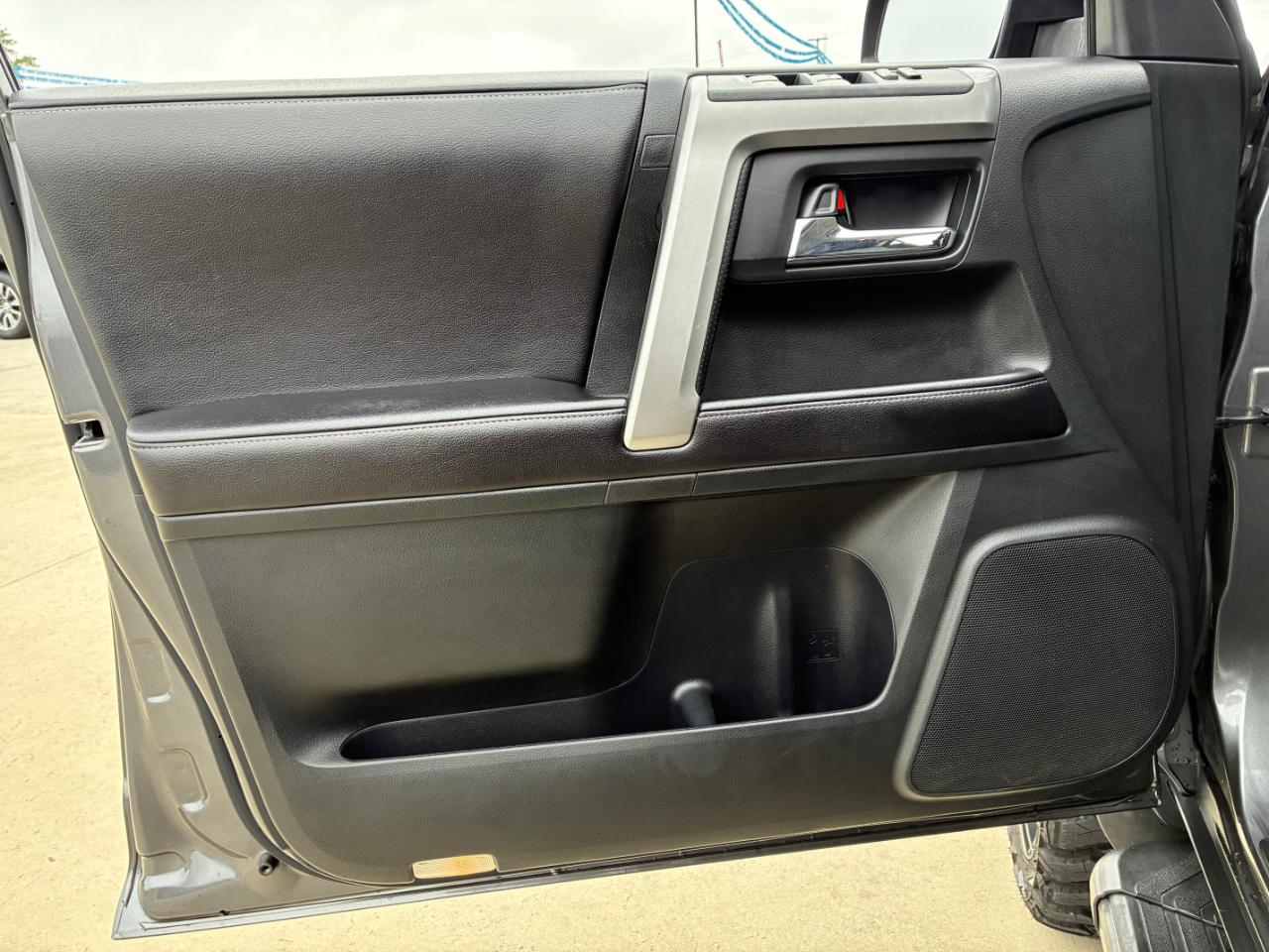 Toyota 4Runner SR5 2016