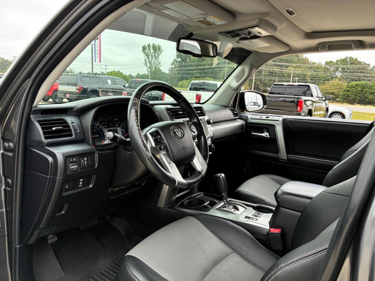 Toyota 4Runner SR5 2016