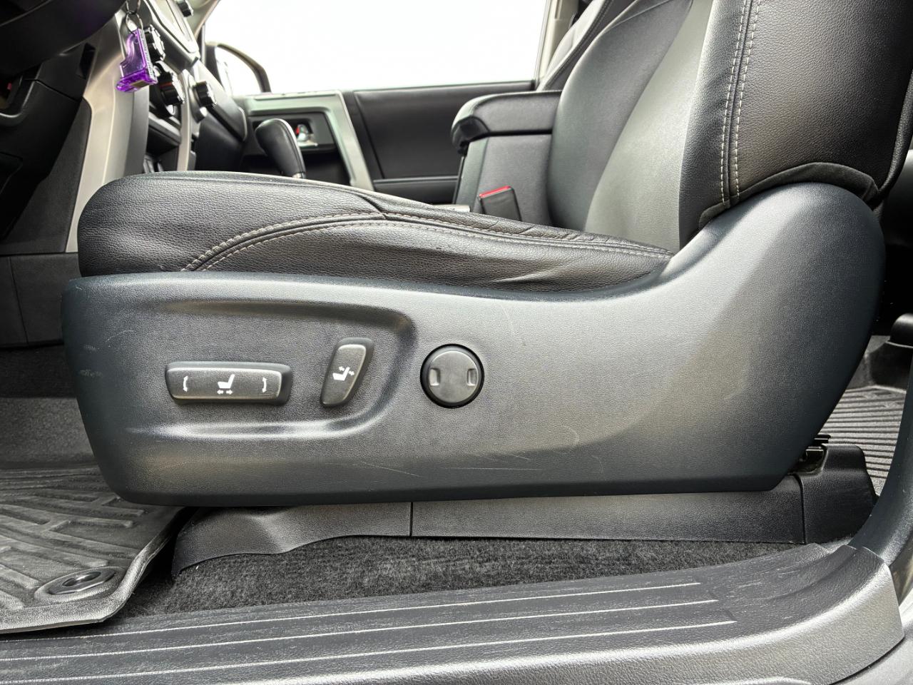 Toyota 4Runner SR5 2016