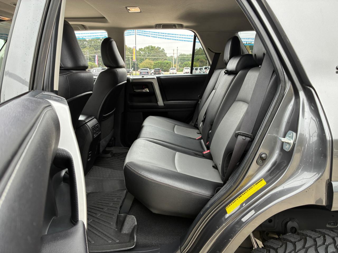 Toyota 4Runner SR5 2016