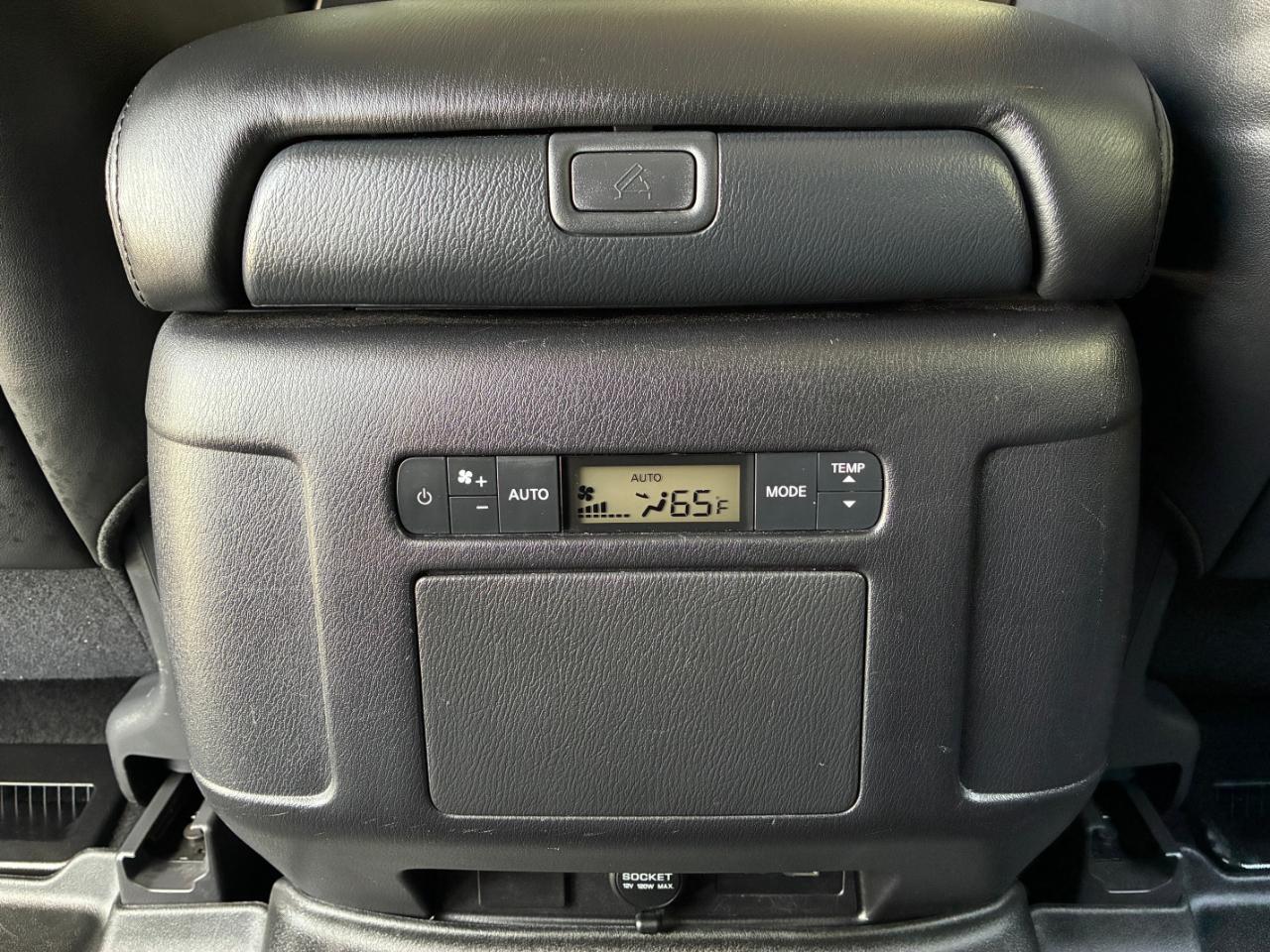 Nissan Armada SV 2023