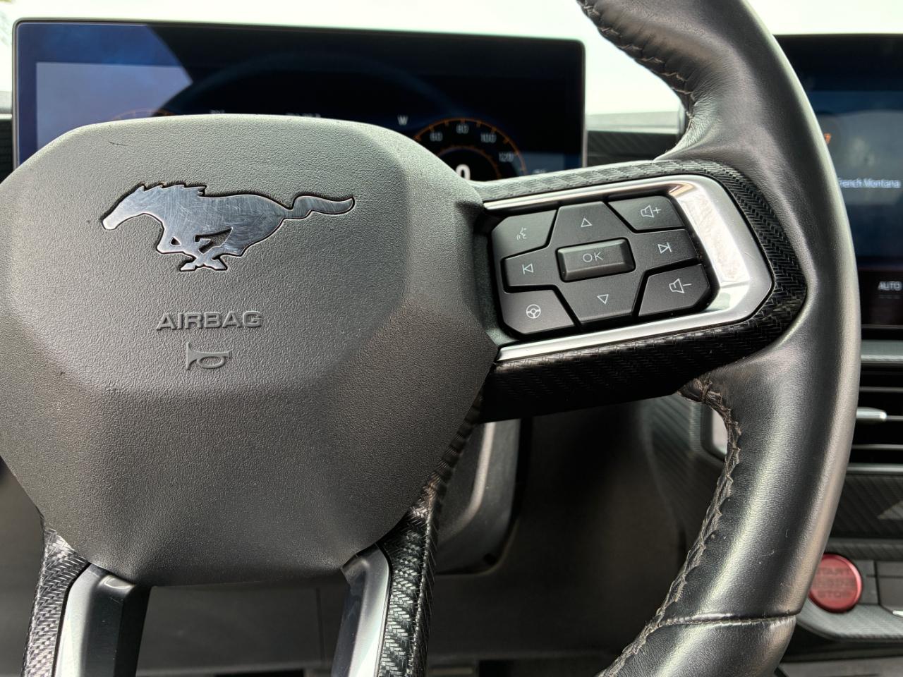 Ford Mustang  2024