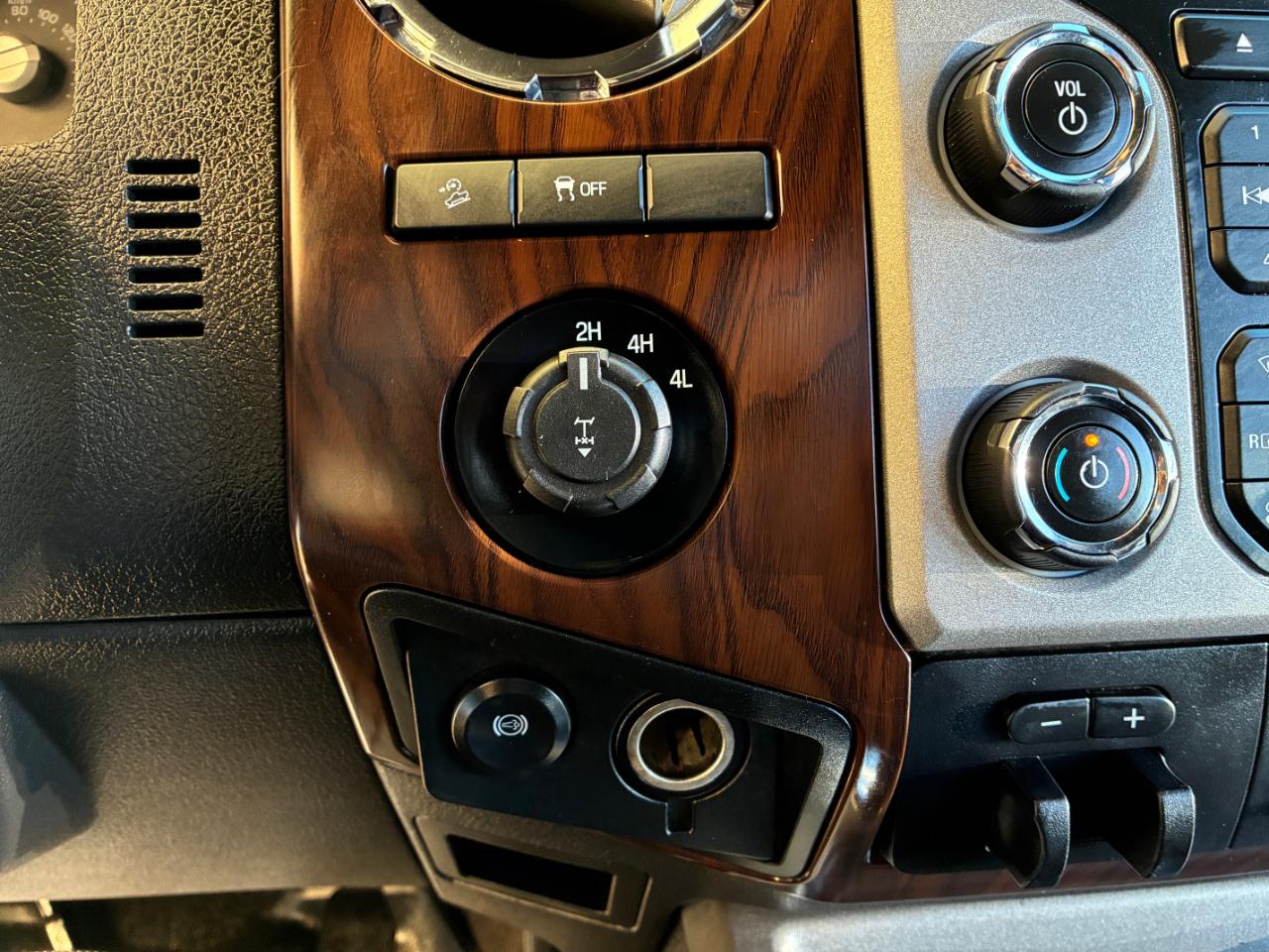 Ford F-250 SD Lariat 2015