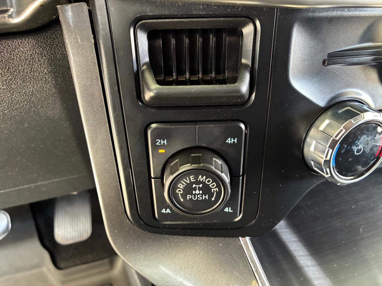Ford F-150 Lariat 2023